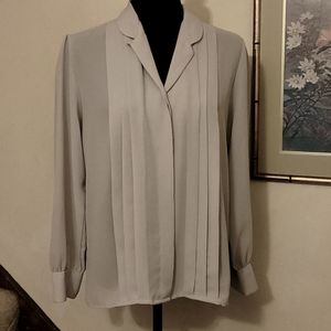 Vintage Ann Chabrol gray six pleaded blouse